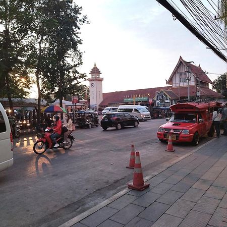 Supanich Condo Opposite The Train Station Chiangmai 치앙마이 외부 사진