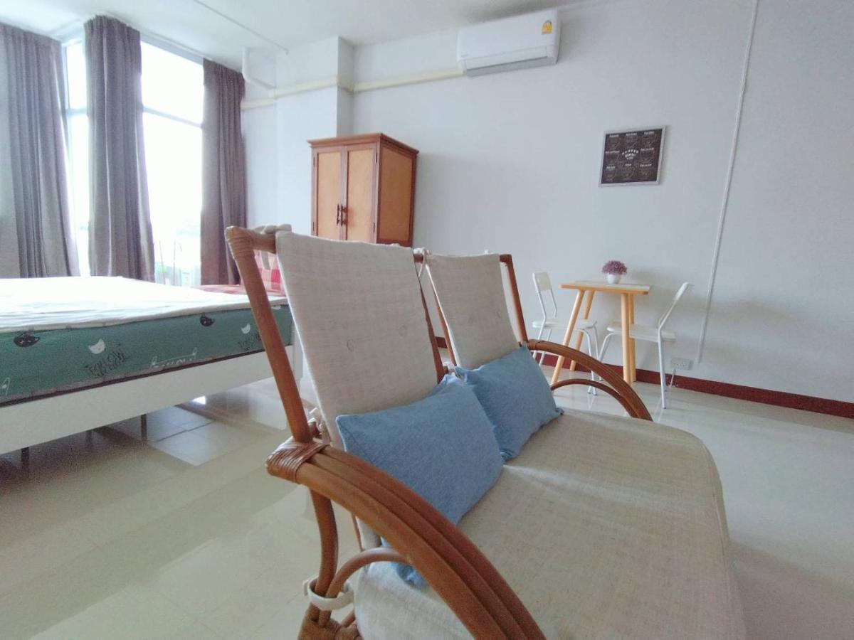 Supanich Condo Opposite The Train Station Chiangmai 치앙마이 외부 사진