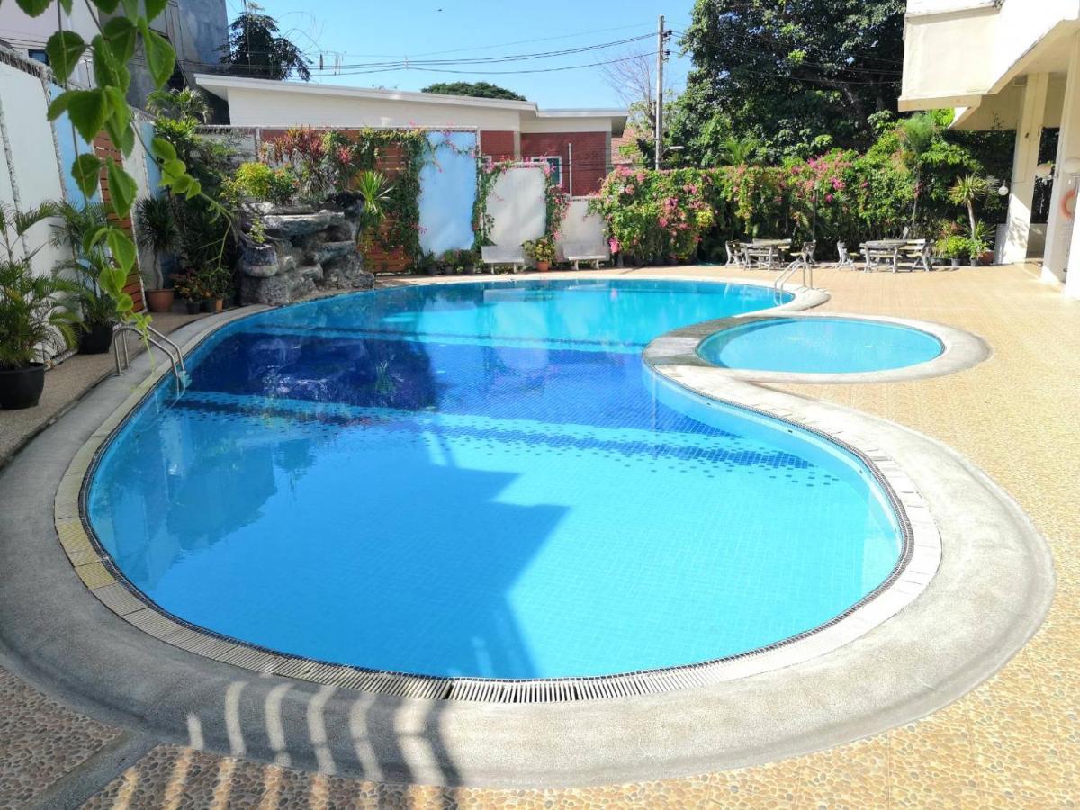 Supanich Condo Opposite The Train Station Chiangmai 치앙마이 외부 사진