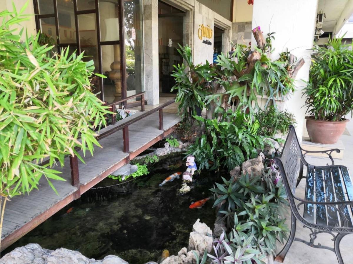 Supanich Condo Opposite The Train Station Chiangmai 치앙마이 외부 사진