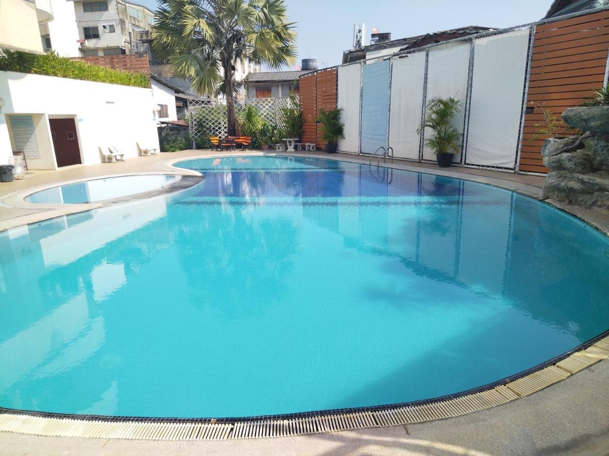 Supanich Condo Opposite The Train Station Chiangmai 치앙마이 외부 사진