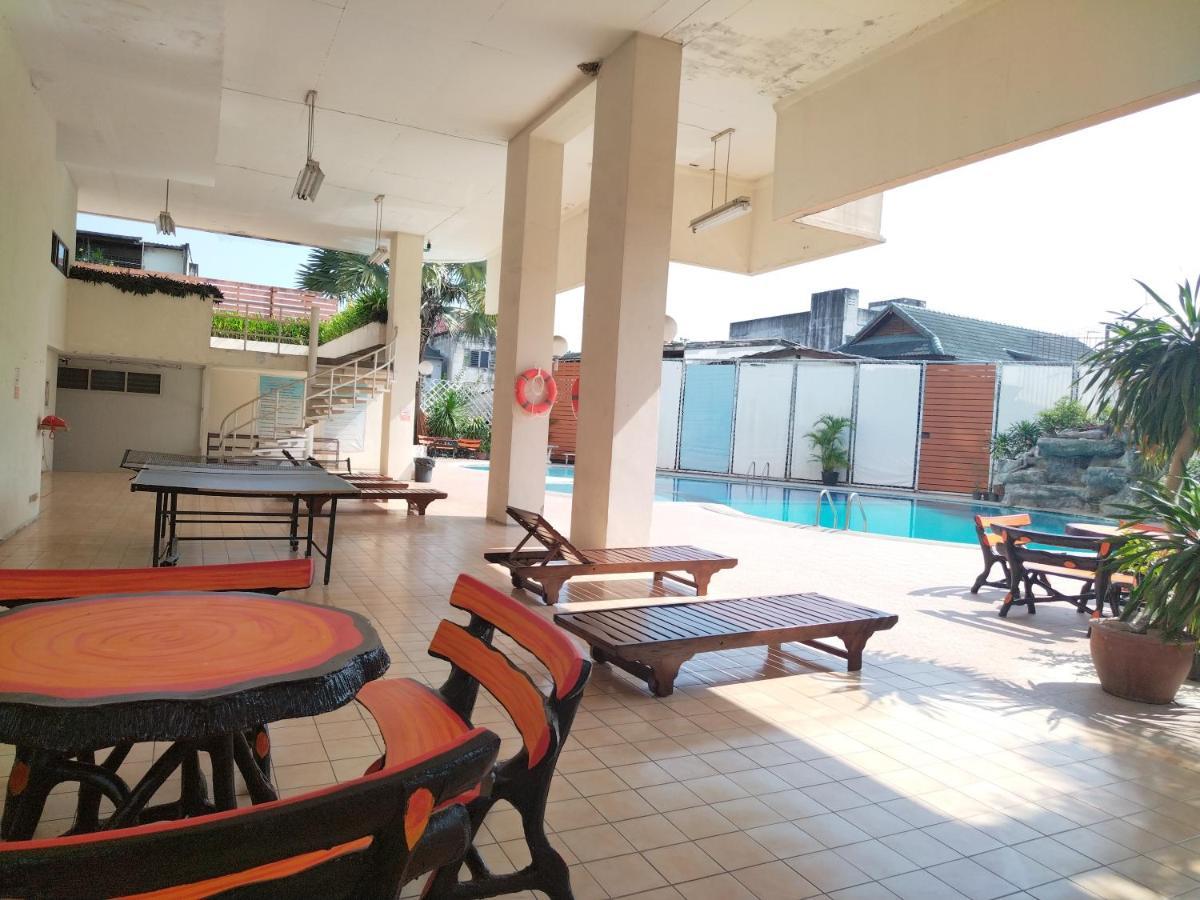 Supanich Condo Opposite The Train Station Chiangmai 치앙마이 외부 사진