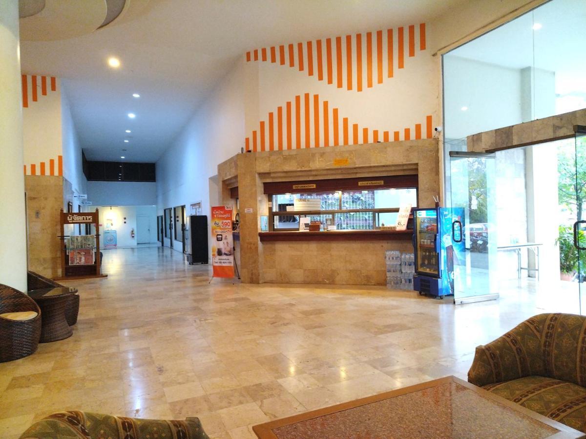 Supanich Condo Opposite The Train Station Chiangmai 치앙마이 외부 사진