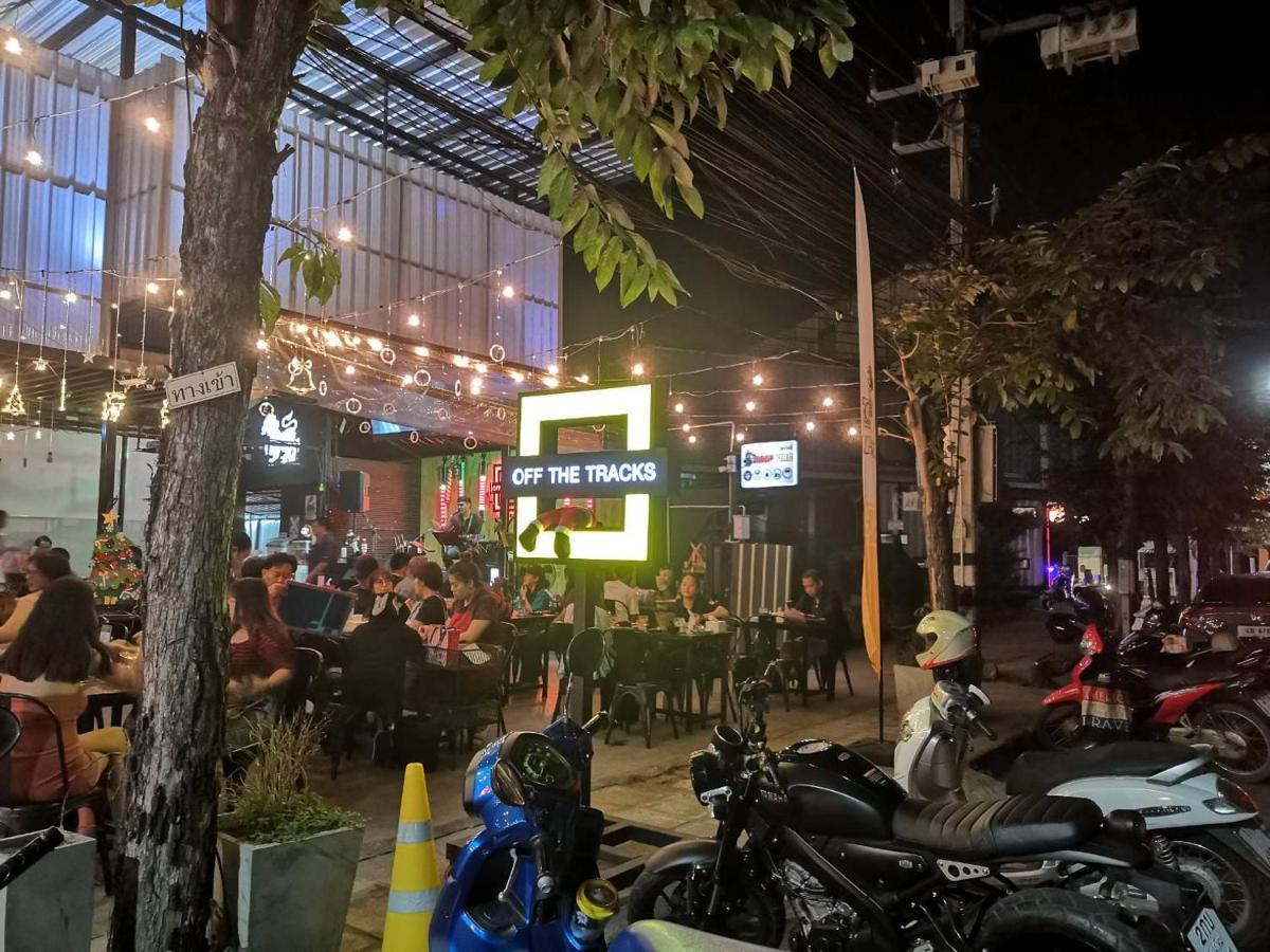 Supanich Condo Opposite The Train Station Chiangmai 치앙마이 외부 사진